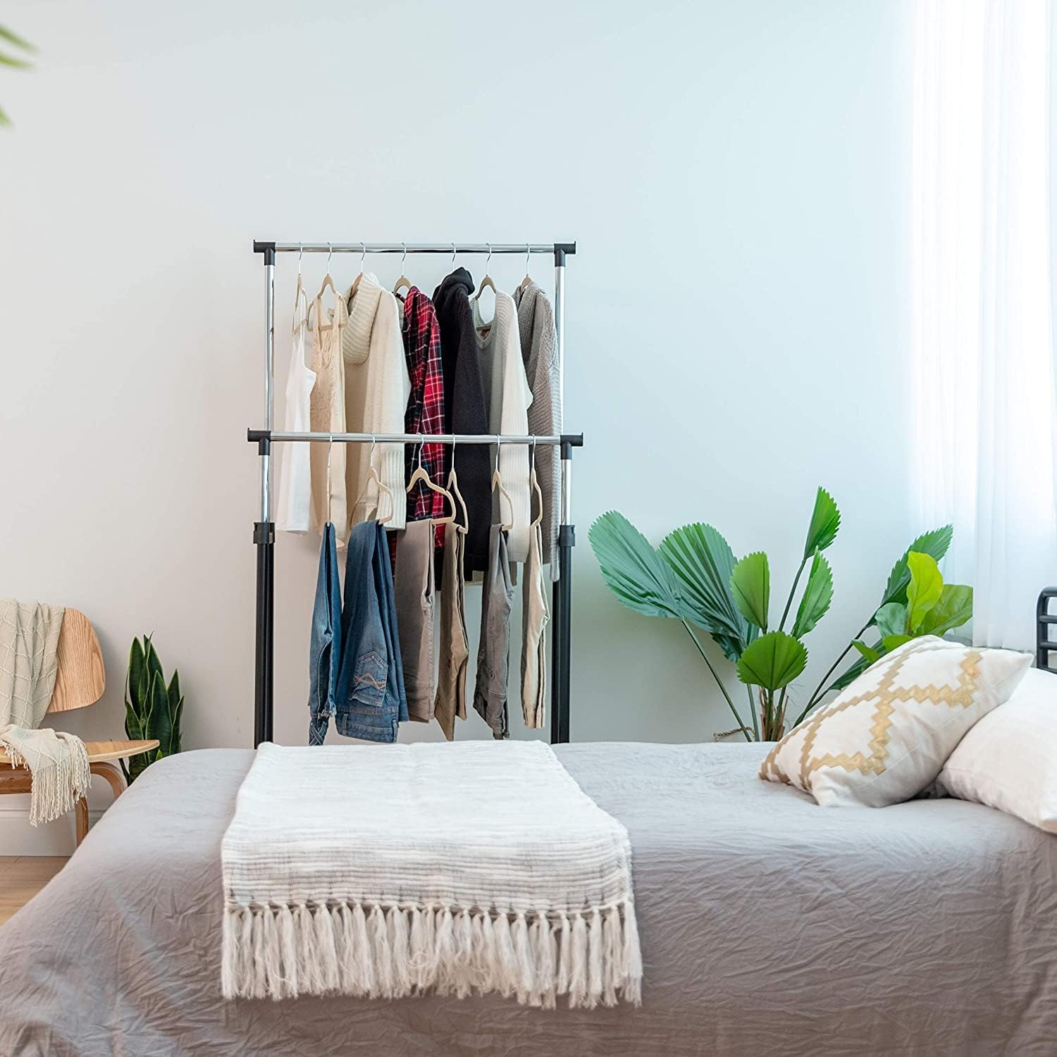 Stainless Steel Double Rails Telescopic Clothes Rack with Wheels