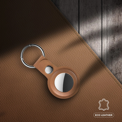 حافظة Apple AirTag الجلدية من Bluepebble مع حلقة مفاتيح