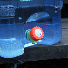 Portable Camping Water Tank Container Can with Spigot Tap Portable Camping Water Tank Container Can with Spigot Tap