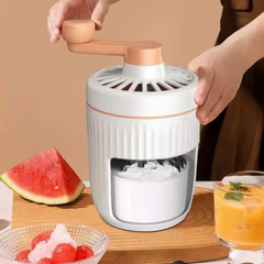 How to use a manual ice crusher machine at home