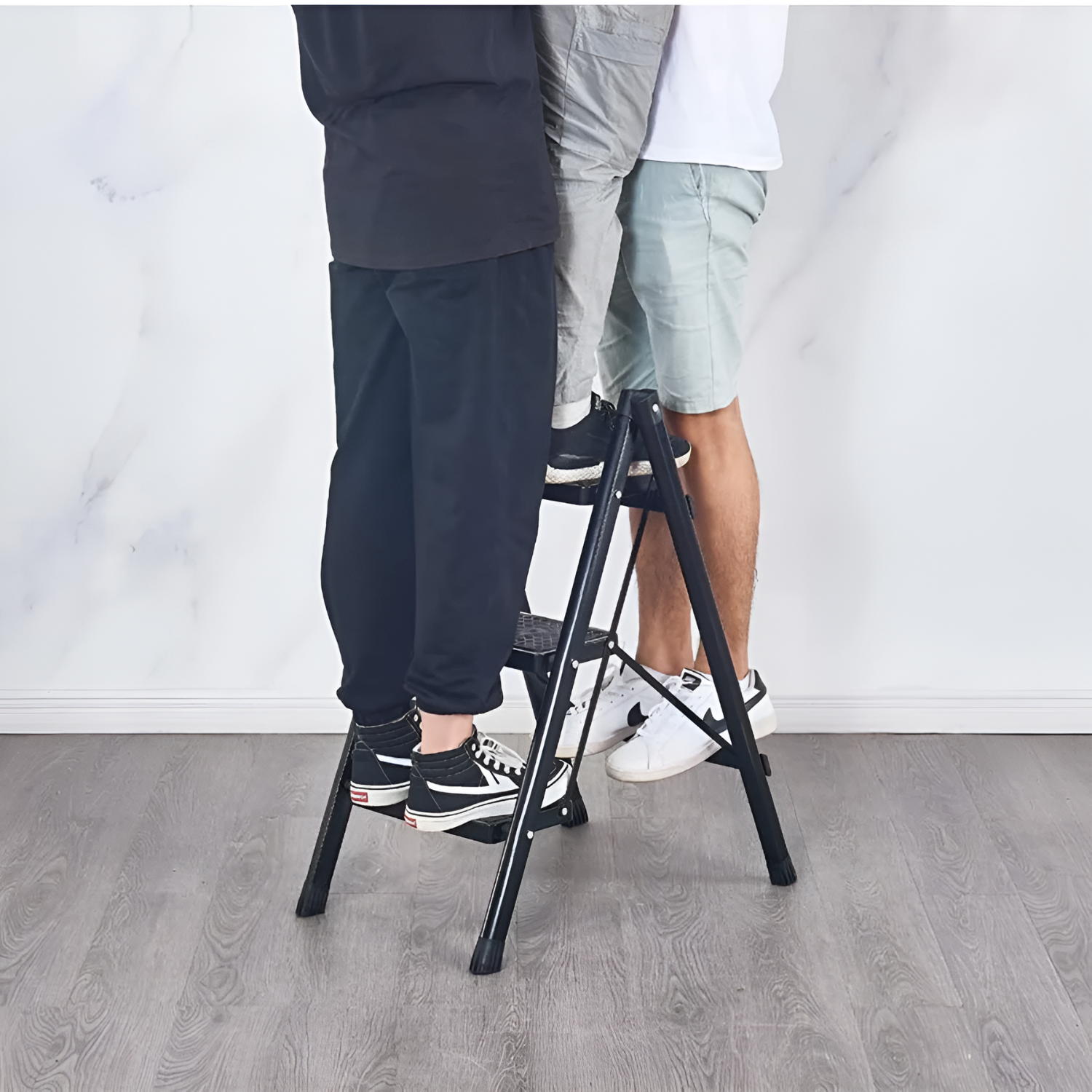Foldable 3-Step Stool Ladder with Wide Pedals and 150 kg Load Capacity