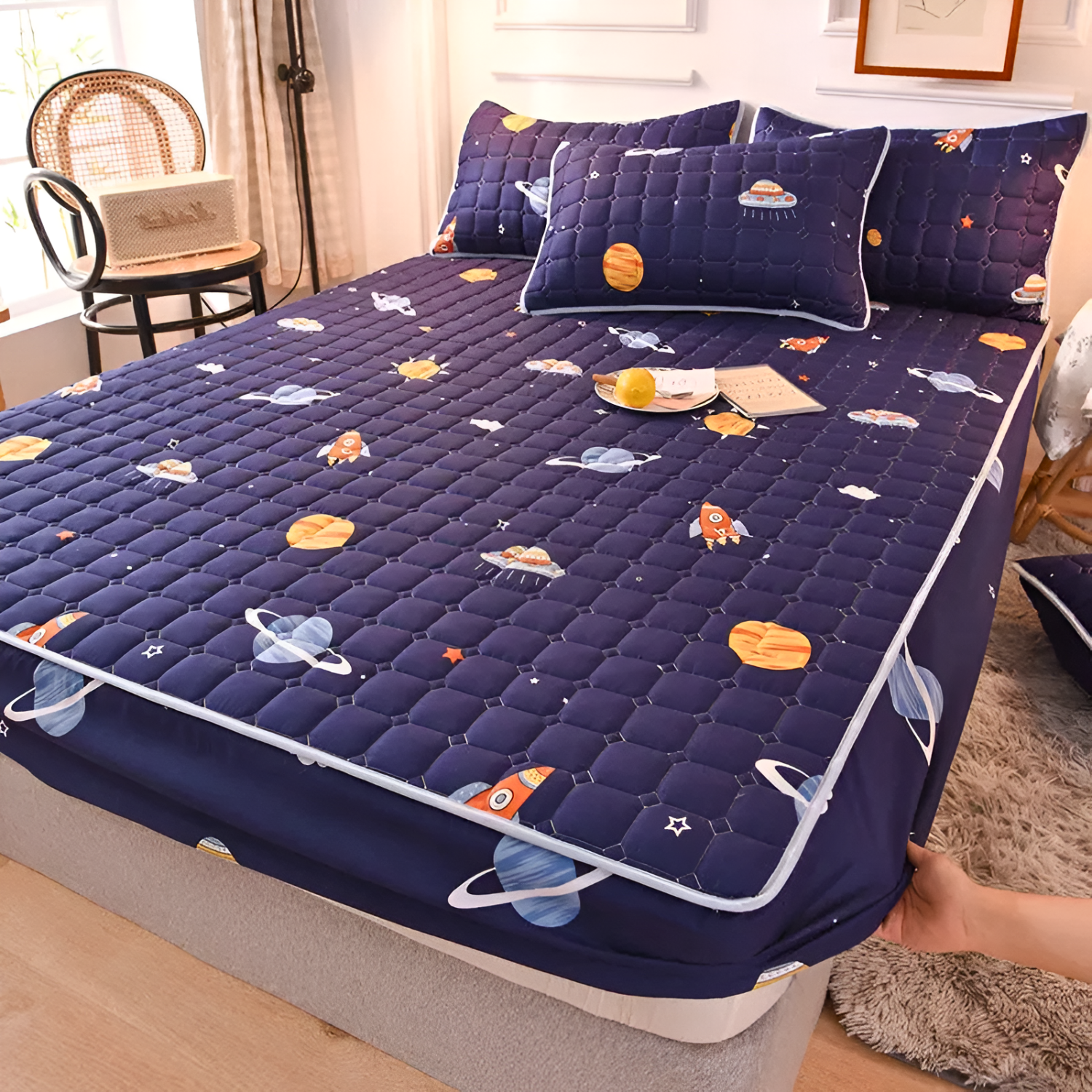 Quilted Waterproof Fitted Size Mattress Protector Bed Sheet with 2 Pillow Cases