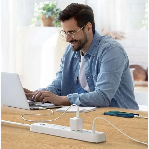 موزع الطاقة Anker PowerExtend 6 في 1 - أبيض A9136K21 