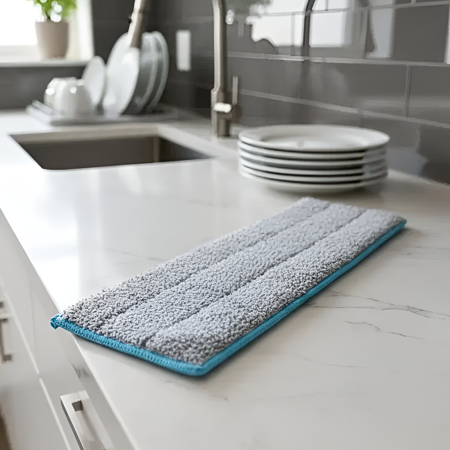 Hands-free Flat Floor Mop with Bucket, Self Squeezing Microfiber Mop